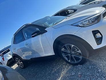 стоник киа: Kia Stonic: 2017 г., 1.4 л, Типтроник, Бензин, Кроссовер — 1