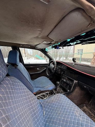 сиз 82 1: Audi 100: 1989 г., Кол менен иштөөчү, Бензин, Седан — 4