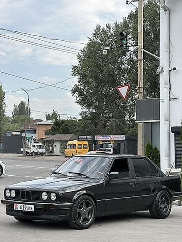 на грузовое авто: BMW 3 series: 1986 г., 3 л, Механика, Бензин, Седан — 4