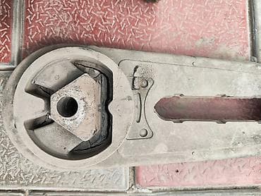 technical support engineer: Подушка мотора Nissan — 6