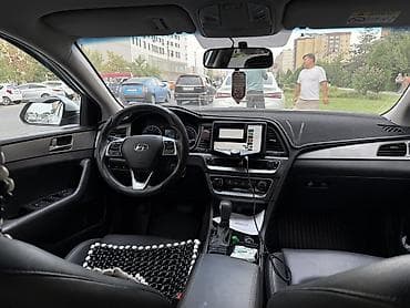 Hyundai Sonata: 2021 г., 2 л, Автомат, Газ, Седан — 8
