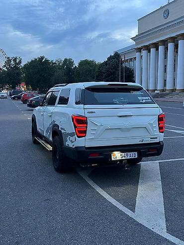 подсветка салона: Ssangyong Rexton Khan: 2019 г., 2.2 л, Автомат, Дизель, Пикап — 3