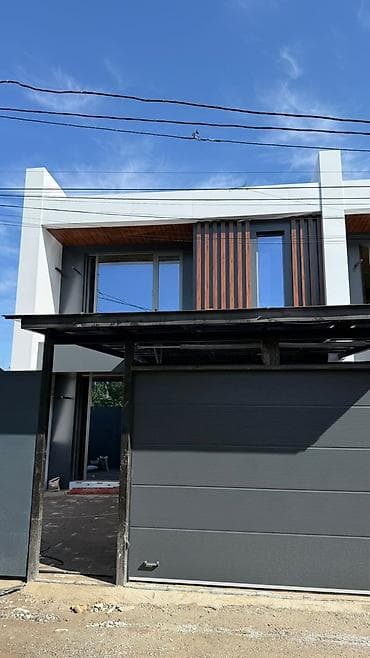 Секционные ворота: 🏡 Таунхаусы в топовой локации города! Комфорт, стиль и всё рядом — — 1