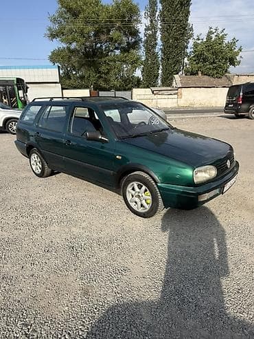 Volkswagen Golf Variant: 1996 г., 1.8 л, Механика, Универсал — 3