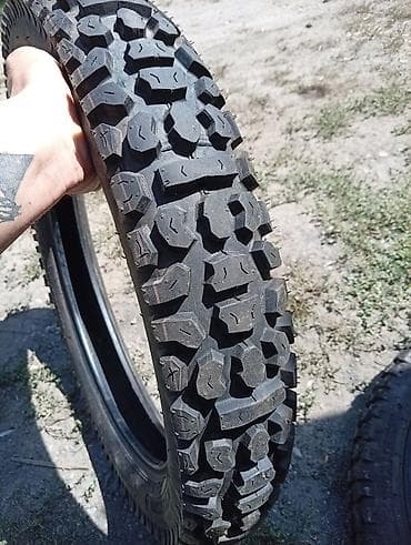 Продаю мото шины трасовые 4.10-18 задняя передняя 2.75-21 цена 5000 at lalafo.kg Продаю мото шины трасовые 4.10-18 задняя передняя 2.75-21 цена 5000
