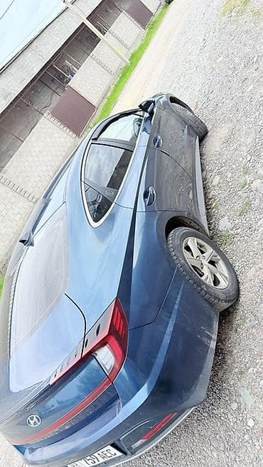 нива 5 дверный: Hyundai Sonata: 2020 г., Седан — 2