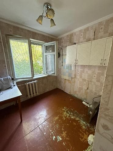 однокомнатная квартира продажа: 1 комната, 36 м², 104 серия, 1 этаж, Старый ремонт — 2