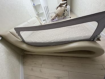 анатомический: Двуспальная кровать, Б/у, С мягким изголовьем, длина - 200 см — 3