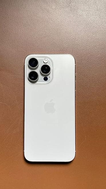 IPhone 15 Pro, Б/у, 256 ГБ, Белый