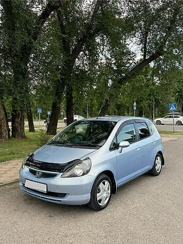 Honda Fit: 2003 г., 1.5 л, Вариатор, Бензин, Хэтчбэк