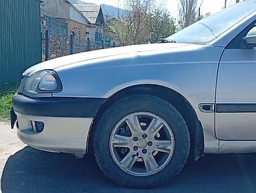 дэу матиз 1: Toyota Avensis: 1999 г., 1.6 л, Кол менен иштөөчү, Бензин, Седан — 5