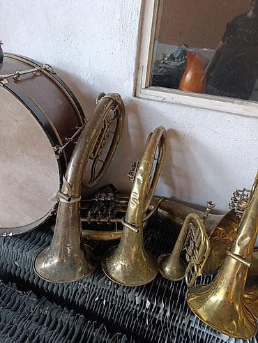 Барабаны: Коллекция духовых музыкальных инструментов + большой барабан Состав — 8