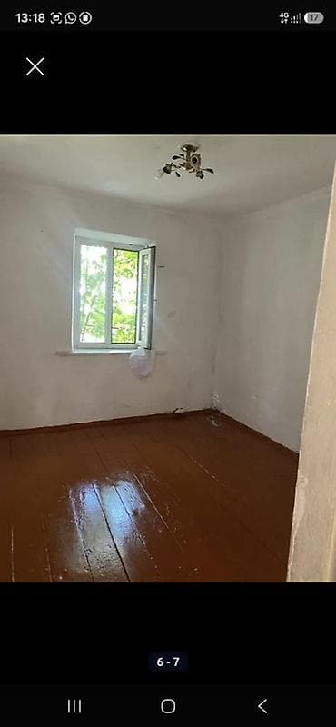 простой: Продается дом в Кызыл Аскере (ул. Орозова), участок 2,2 сотки(полдома) — 8