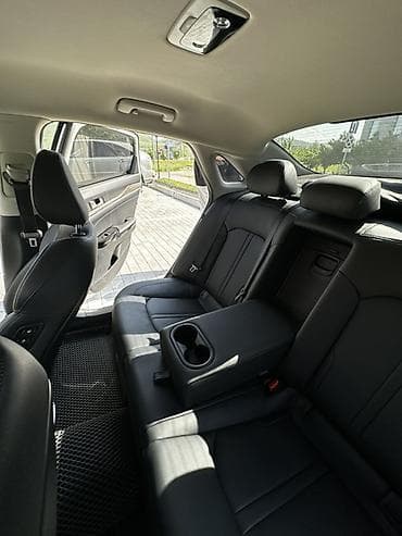 Продажа авто: Kia K5: 2021 г., 2 л, Автомат, Гибрид, Седан — 8