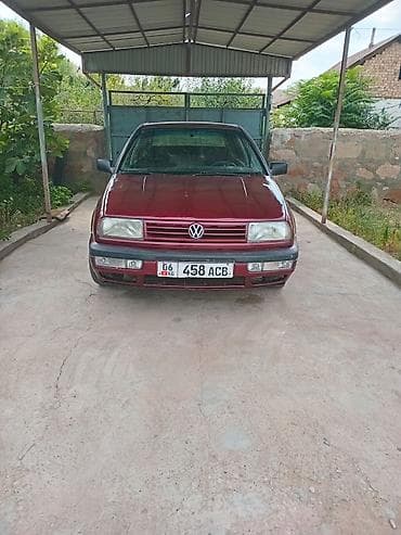 Volkswagen Vento: 1994 г., 1.8 л, Механика — 1