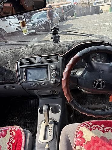 обменяю на авто: Honda Civic: 2001 г., 1.5 л, Вариатор, Бензин, Седан — 7