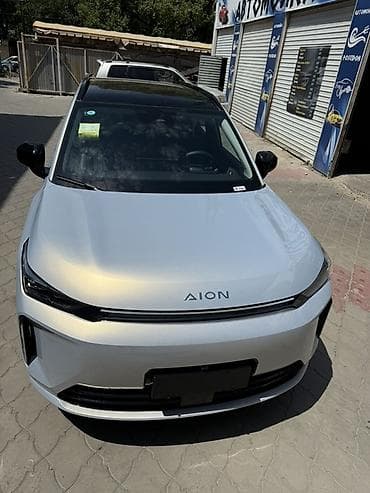 GAC: Электрический кроссовер Aion – современный городской SUV с просторным — 6
