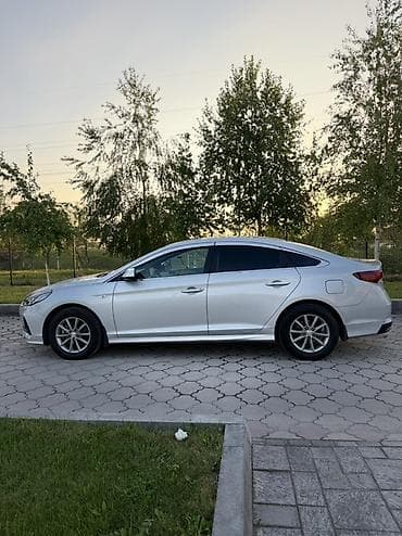 Продажа авто: Hyundai Sonata: 2020 г., 2 л, Автомат, Газ, Седан — 4