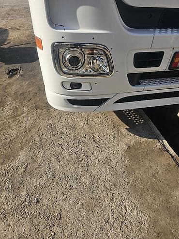 на актрос: Другой вид противотуманных фар Mercedes-Benz 2025 г., Б/у, Оригинал, Германия — 3