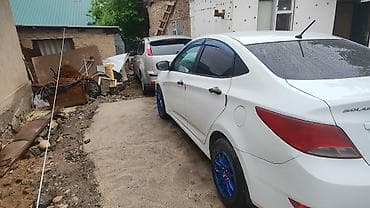 Продажа авто: Hyundai Solaris: 2015 г., 1.6 л, Автомат, Бензин, Седан — 10