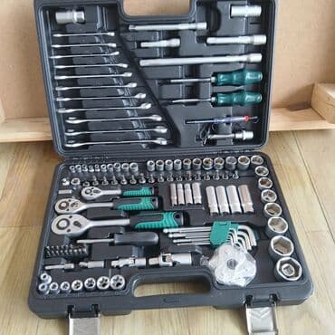 Мультитулы: Набор инструментов 121 предмет в прочном кейсе Содержимое: - Трещотки — 1