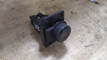 сигнализация с датчиком наклона: Infiniti QX4 кнопка аварийки, Инфинити QX4 кнопка Автозапчасти из — 1