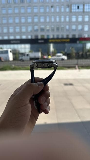 Garmin: Смарт-часы Garmin (серия MARQ/подобная) с синим безелем и тканевым — 2