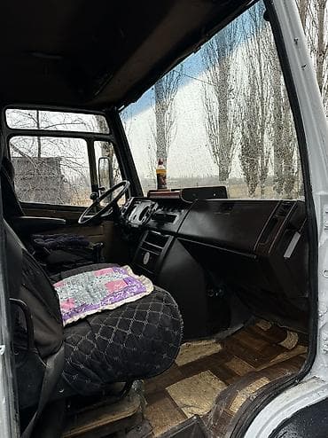 Унаа сатуу: Mercedes-Benz : 1992 г., 4 л, Кол менен иштөөчү, Дизель, Van — 5