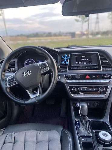 Транспорт: Hyundai Sonata: 2018 г., 2 л, Автомат, Бензин, Седан — 9