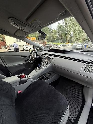 тайота естимо: Toyota Prius: 2013 г., 1.8 л, Вариатор, Гибрид, Хэтчбэк — 9