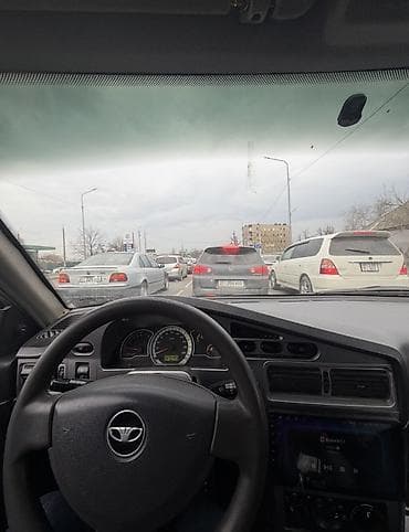 Daewoo Nexia: 2011 г., Седан — 4