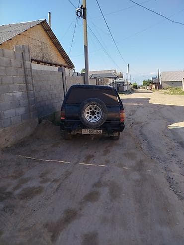 Унаа: Opel Frontera: 1990 г., 2.5 л, Кол менен иштөөчү, Бензин, Жол тандабас — 1