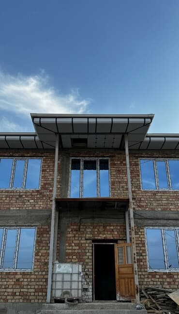 стол для дома: Пластиковое окно на заказ, Тип окна: Витражные, Декоративные особенности: Фрамуга, Бесплатная установка, Без рассрочки — 1