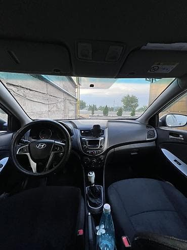 Hyundai Solaris: 2014 г., 1.6 л, Механика, Бензин, Седан — 5