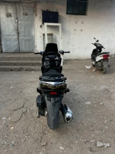 электро скутер мопед: Скутер (максискутер) городской класса. Основные особенности: - Дизайн — 4