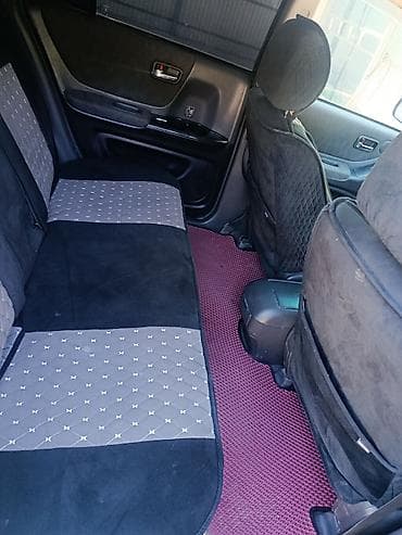 альфард 2009: Toyota Kluger: 2003 г., 3 л, Автомат, Газ, Внедорожник — 7