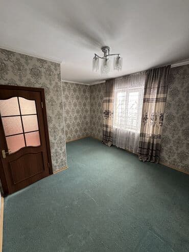 продаю дом село кут: Гостевой дом в отдельно стоящем 3-этажном коттедже. Район — 16