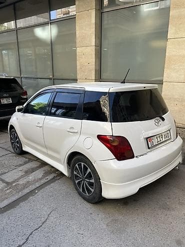 Toyota Ist: 2002 г., 1.5 л, Автомат, Бензин, Хэтчбэк