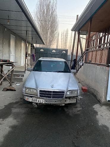 Mercedes-Benz C-Class: 1997 г., 2.2 л, Автомат, Бензин, Седан