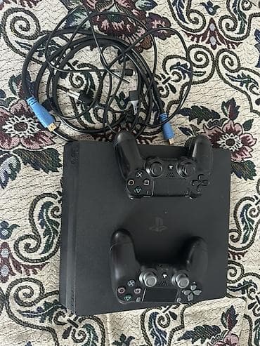 Sony PlayStation 4 Slim 500гб (PS4) с двумя геймпадами DualShock 4