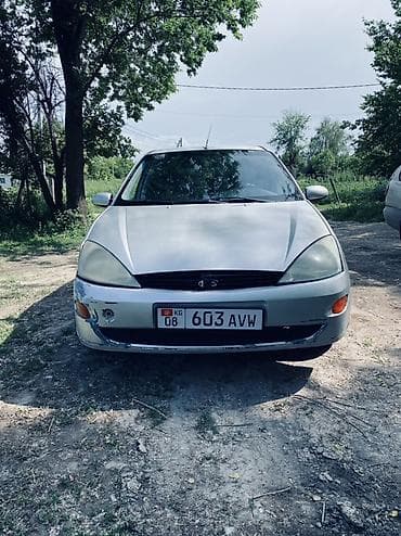 Ford Focus: 2001 г., Хэтчбэк