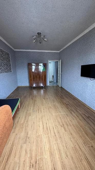1 комнатные квартиру: 1 комната, 32 м², Малосемейка, 5 этаж, Косметический ремонт — 3