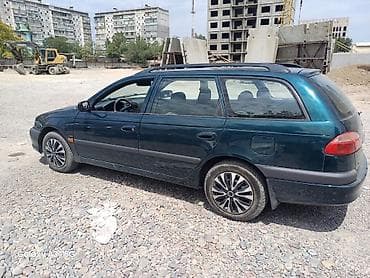 Toyota Avensis: 2002 г., 1.8 л, Механика, Бензин, Универсал — 2