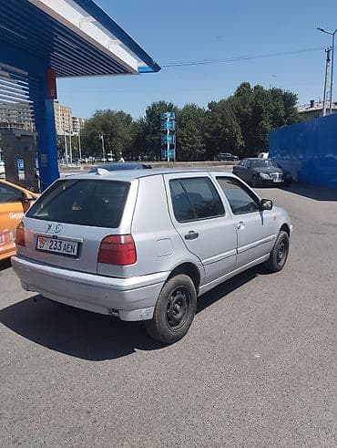 colf 2: Volkswagen Golf: 1993 г., 1.6 л, Бензин, Хэтчбэк — 4