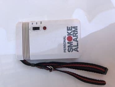 батарейки пальчиковые: Продаю б/у smoke Alarm привезён с Англии — 1