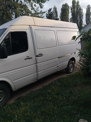 водные скутеры: Легкий грузовик, Mercedes-Benz — 3