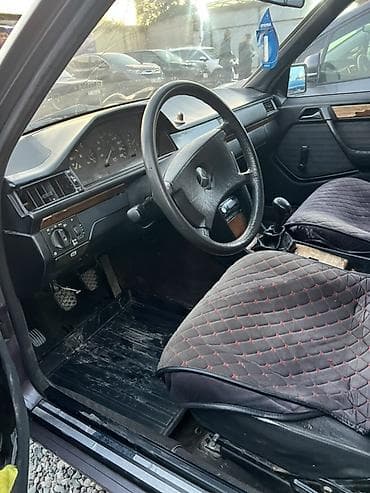 мерседес 124 унверсаль: Mercedes-Benz W124: 1992 г., 2.3 л, Механика, Бензин, Универсал — 4
