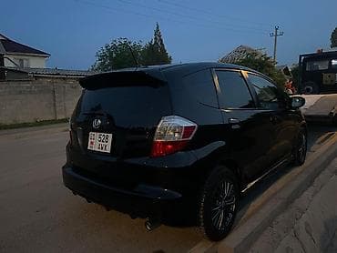 subaru crostek: Honda Fit: 2009 г., Вариатор, Бензин, Хэтчбэк — 4