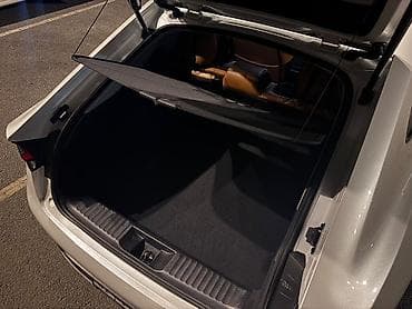 byd e9: Toyota Prius: 2023 г., 2 л, Вариатор, Гибрид, Лифтбек — 10