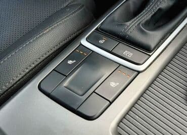 дом калесах: Kia K5: 2018 г., 2 л, Типтроник, Газ, Седан — 7